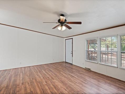 111 Greenslope Cove Bastrop TX 78602