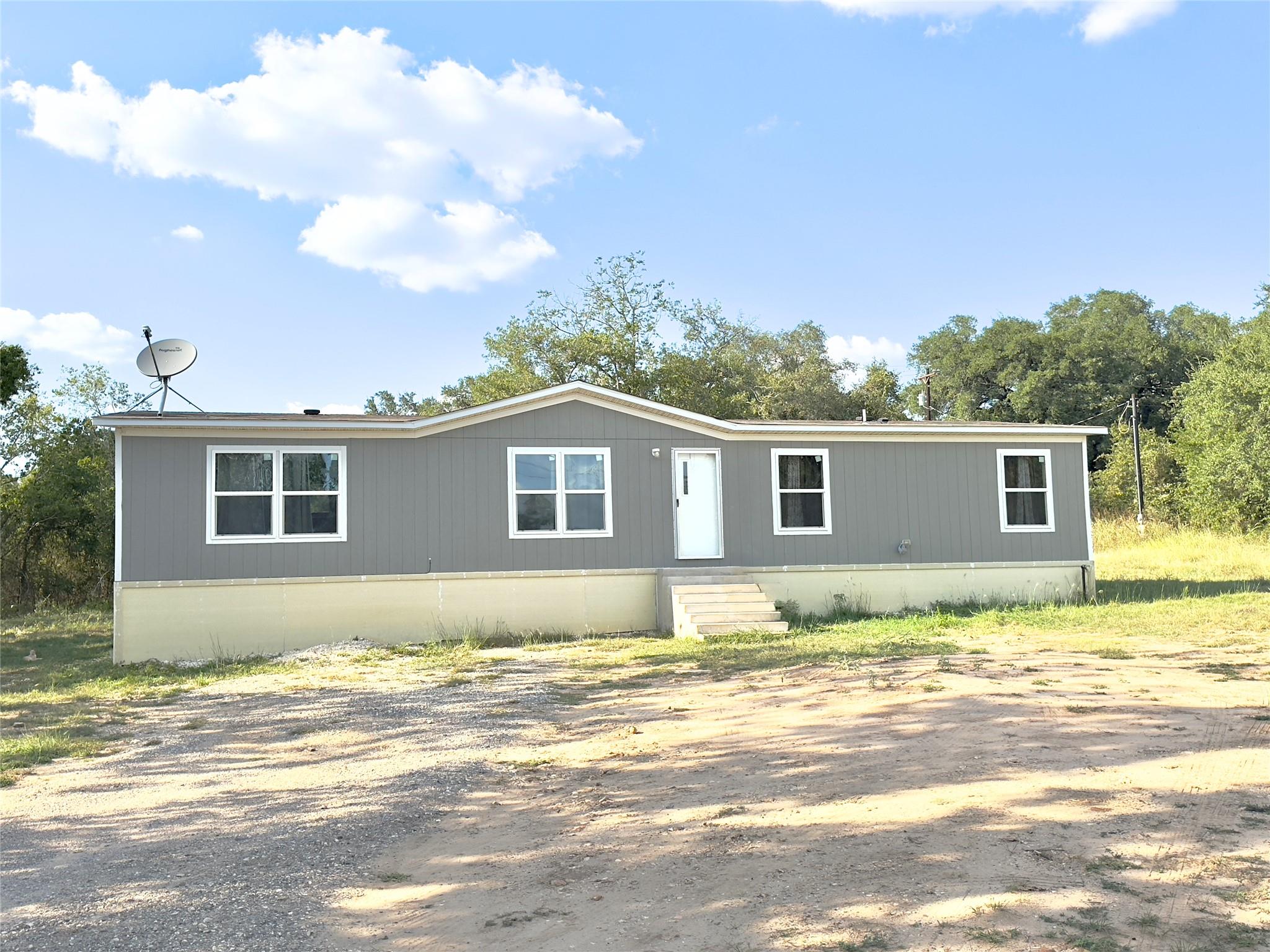 1869 Young Lane Lockhart TX 78644