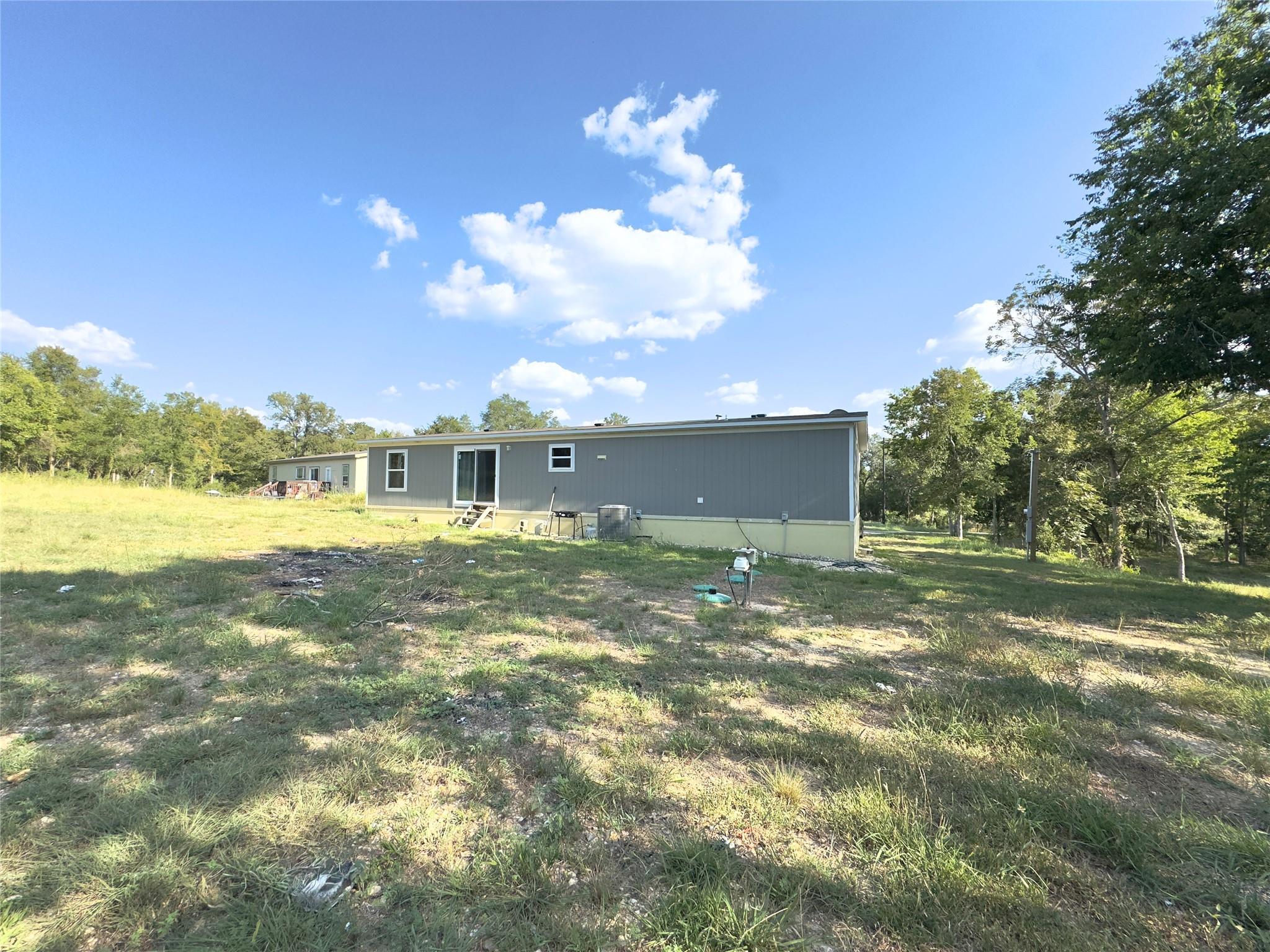 1869 Young Lane Lockhart TX 78644