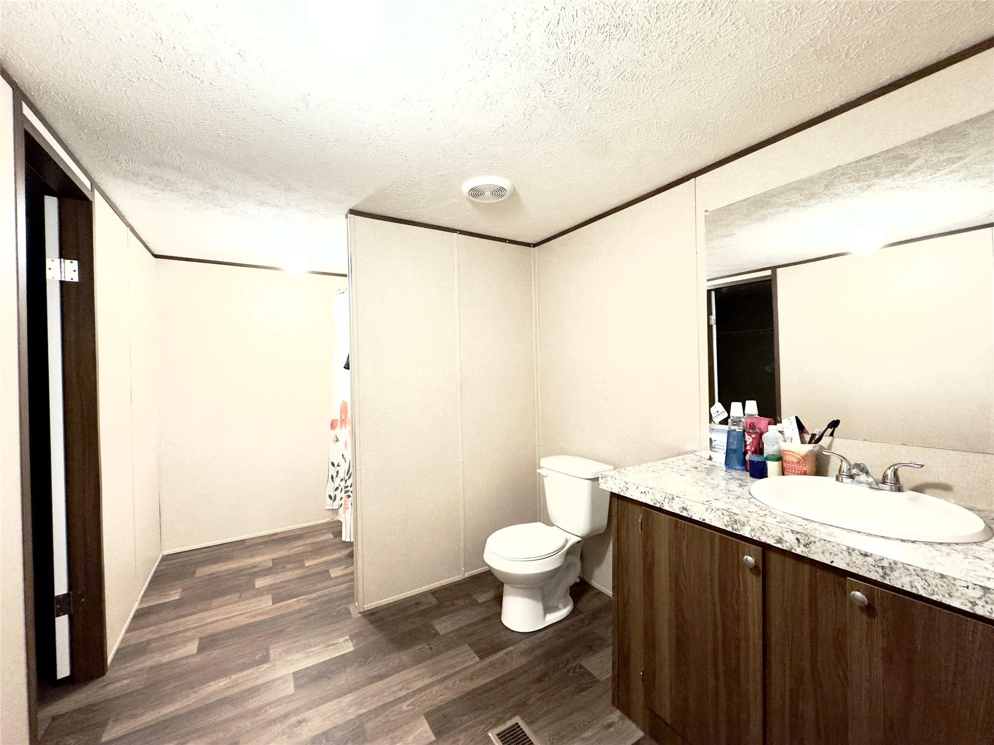 1869 Young Lane Lockhart TX 78644