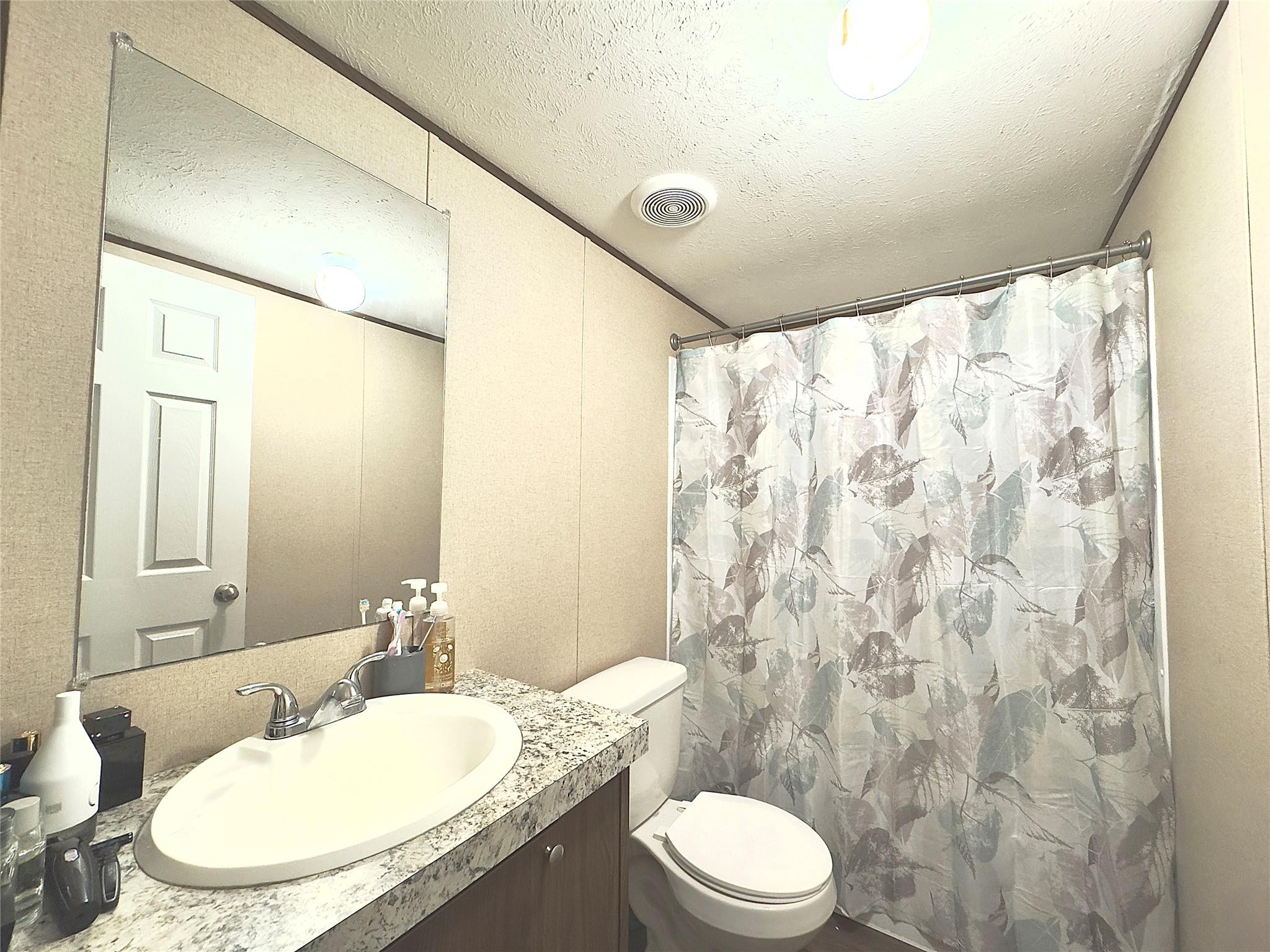 1869 Young Lane Lockhart TX 78644