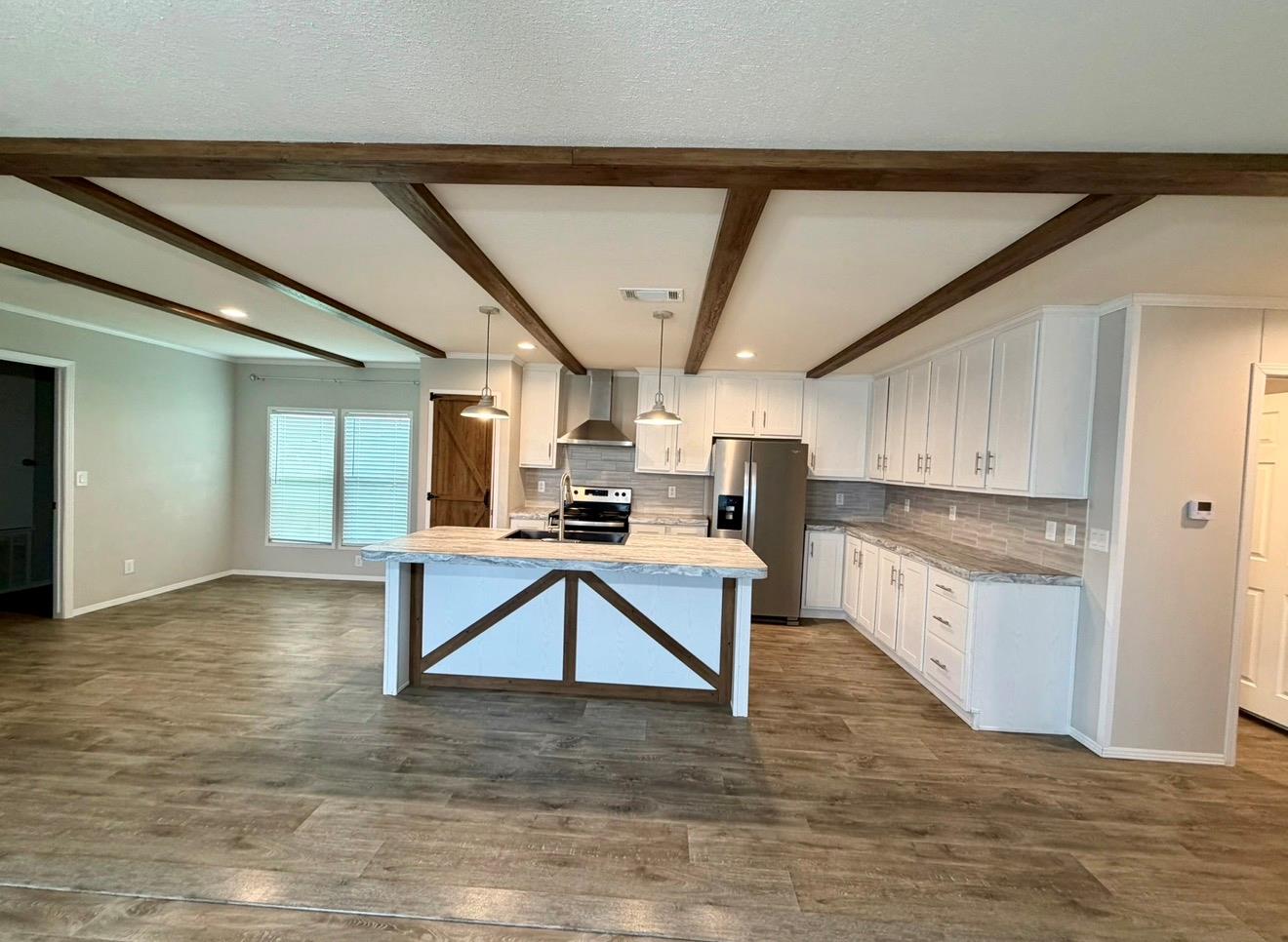 126 Castellana Way Elgin TX 78621