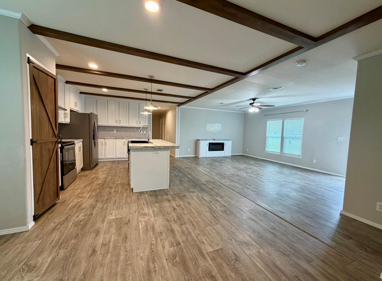 126 Castellana Way Elgin TX 78621