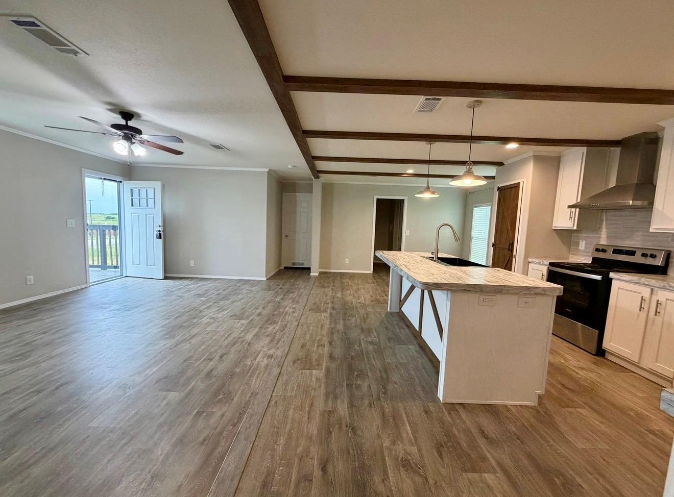 126 Castellana Way Elgin TX 78621