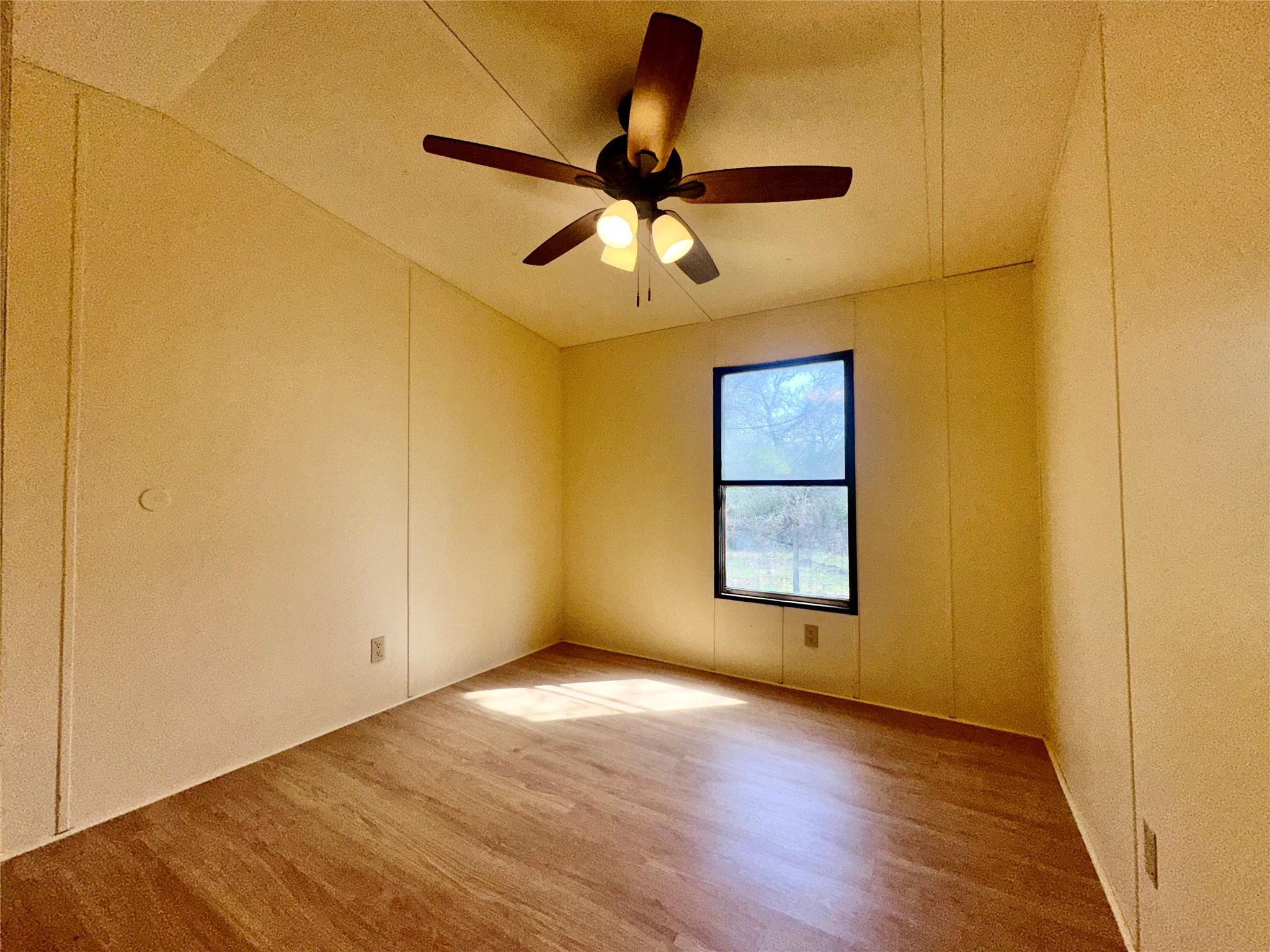 1218 Private Road 3063 Lexington TX 78947