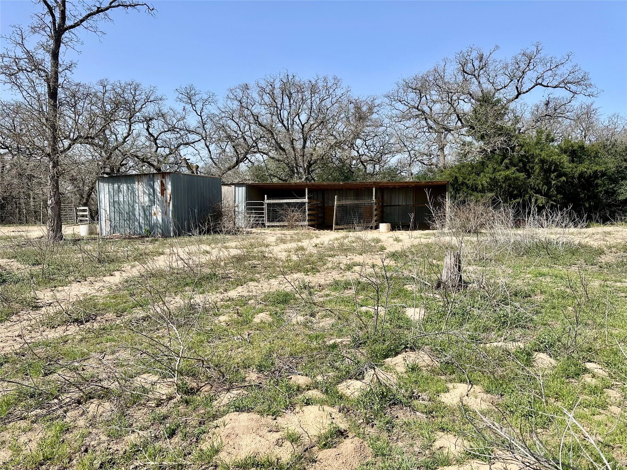 1218 Private Road 3063 Lexington TX 78947