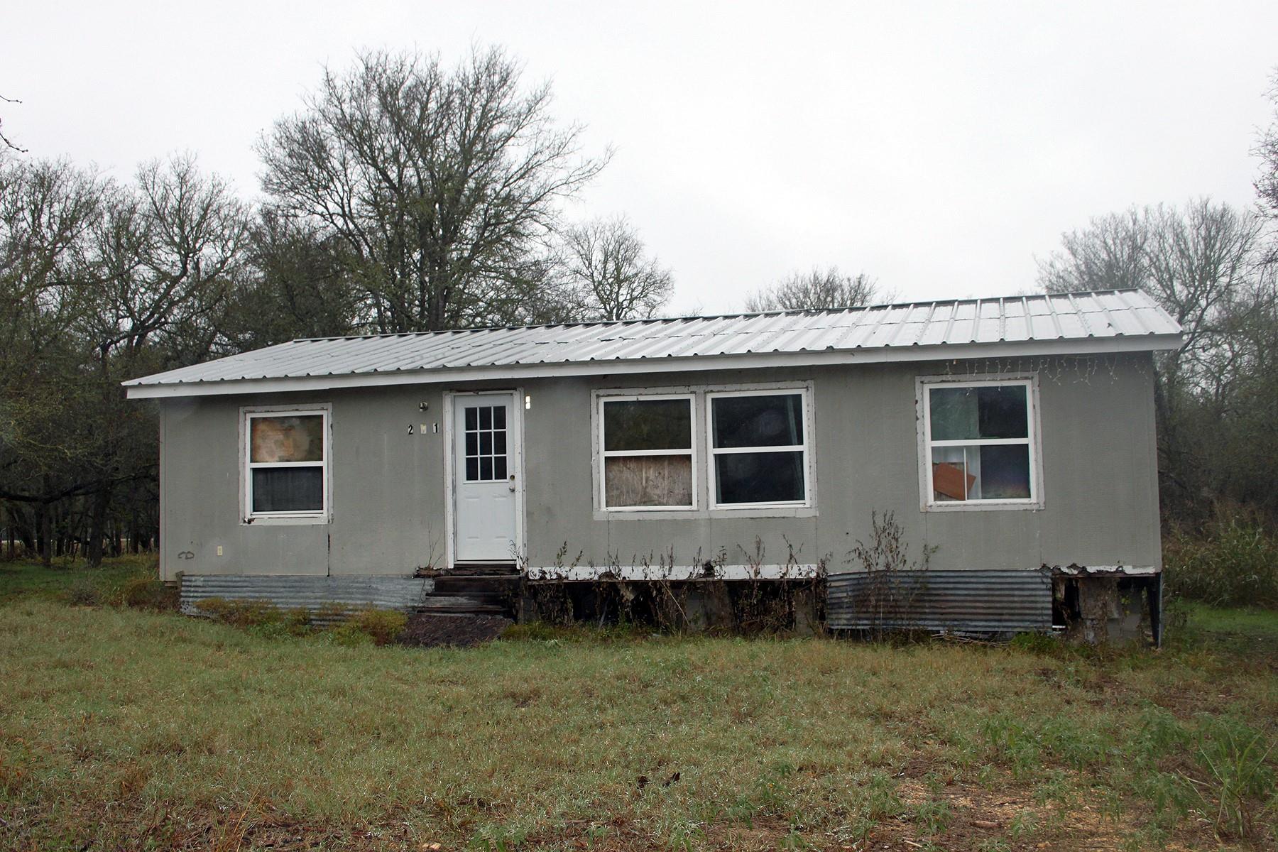 3816 Fm 1854 Dale TX 78616