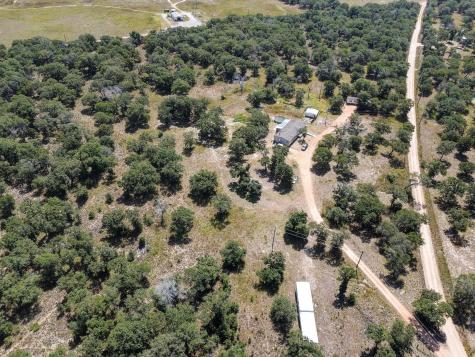 2125 Polly Lane La Vernia TX 78121