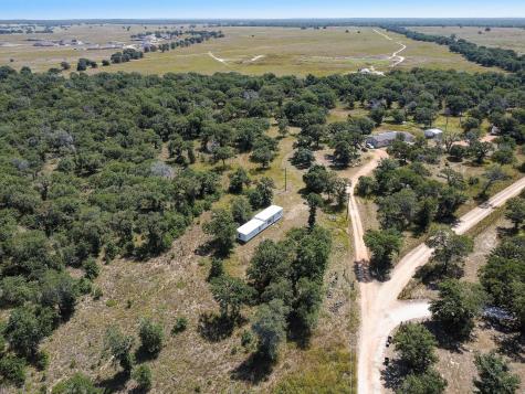 2125 Polly Lane La Vernia TX 78121