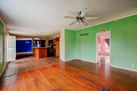 2125 Polly Lane La Vernia TX 78121