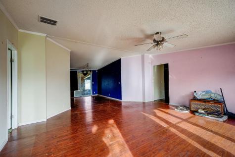 2125 Polly Lane La Vernia TX 78121
