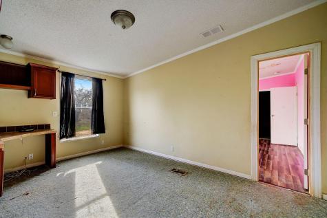 2125 Polly Lane La Vernia TX 78121