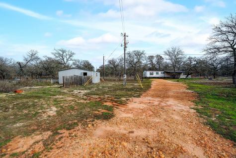 2125 Polly Lane La Vernia TX 78121