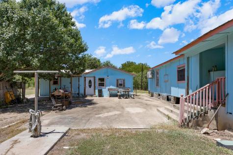 147 Community Center Road Rosanky TX 78953
