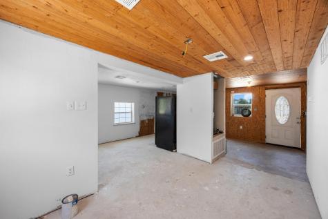 147 Community Center Road Rosanky TX 78953