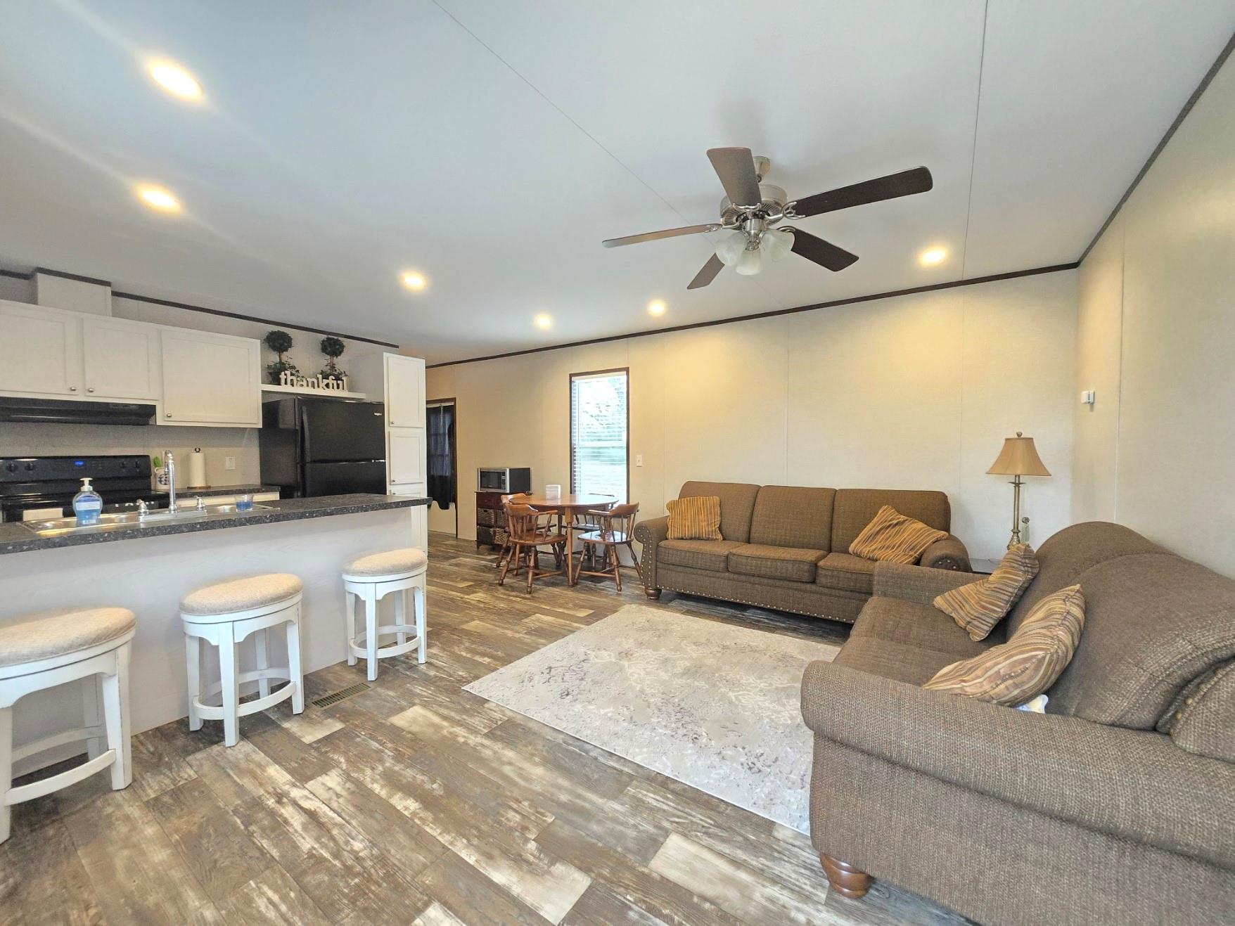 221 Old Waelder Road Flatonia TX 78941