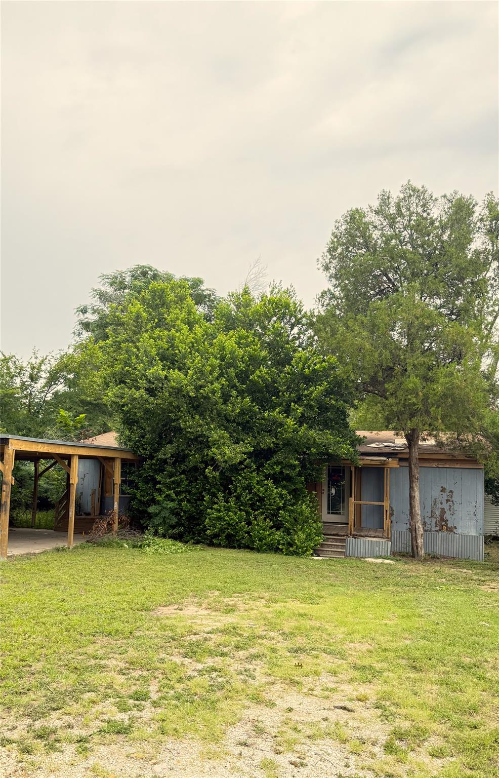 834 W Bell Avenue Rockdale TX 76567