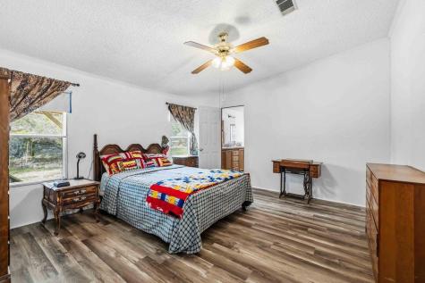 1820 Thousand Oaks Trail Liberty Hill TX 78642