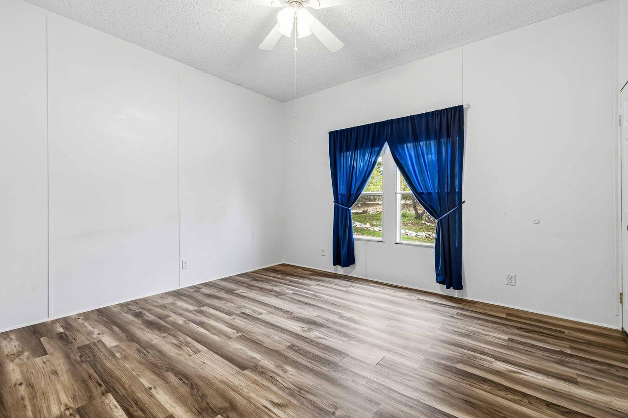 1820 Thousand Oaks Trail Liberty Hill TX 78642