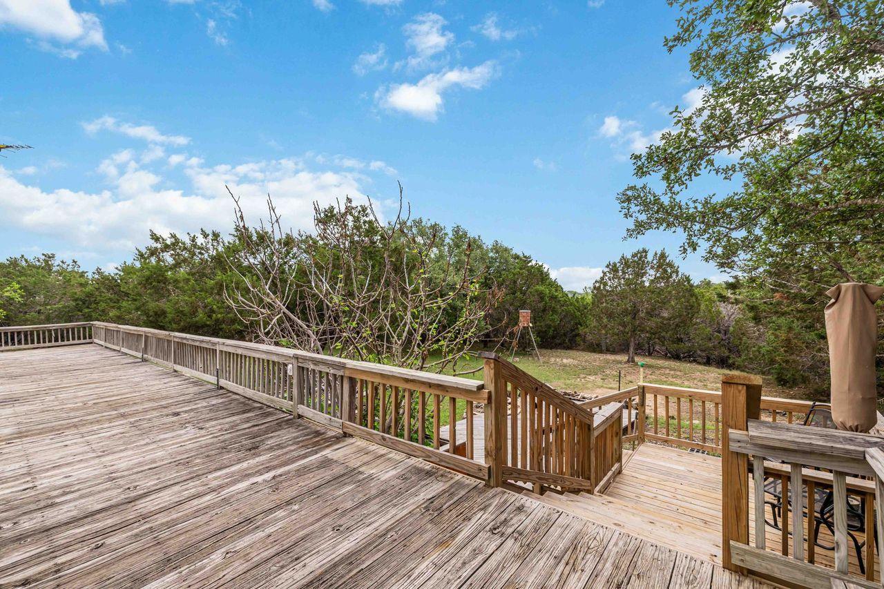 1820 Thousand Oaks Trail Liberty Hill TX 78642