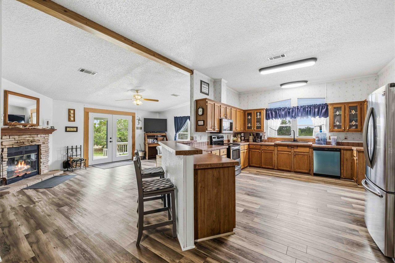 1820 Thousand Oaks Trail Liberty Hill TX 78642