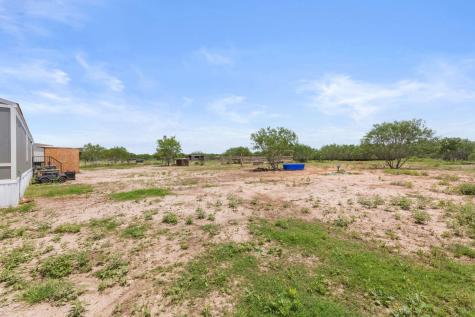 305 Blue Quail Street Dale TX 78616