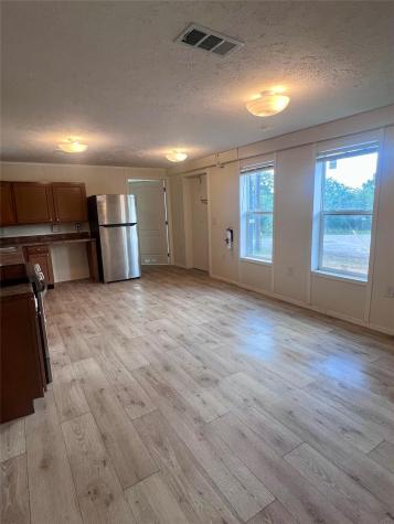 121 Kiowa Drive Smithville TX 78957