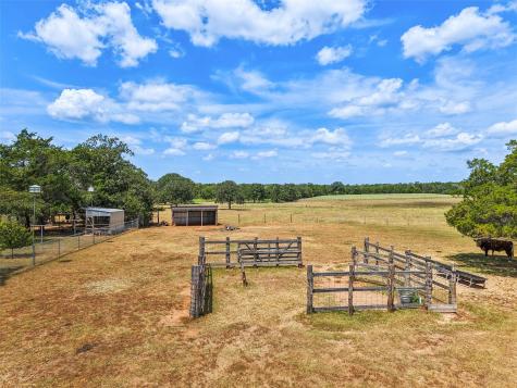 372 Hofferek Road Rosanky TX 78953