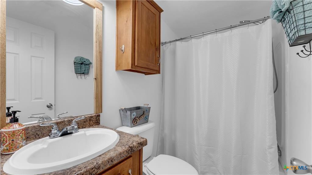 9902 County Road 210 Bertram TX 78605