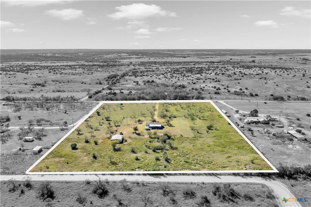 9902 County Road 210 Bertram TX 78605