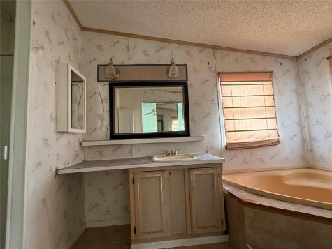 109 Cross Meadow Cove Hutto TX 78634