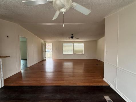 109 Cross Meadow Cove Hutto TX 78634