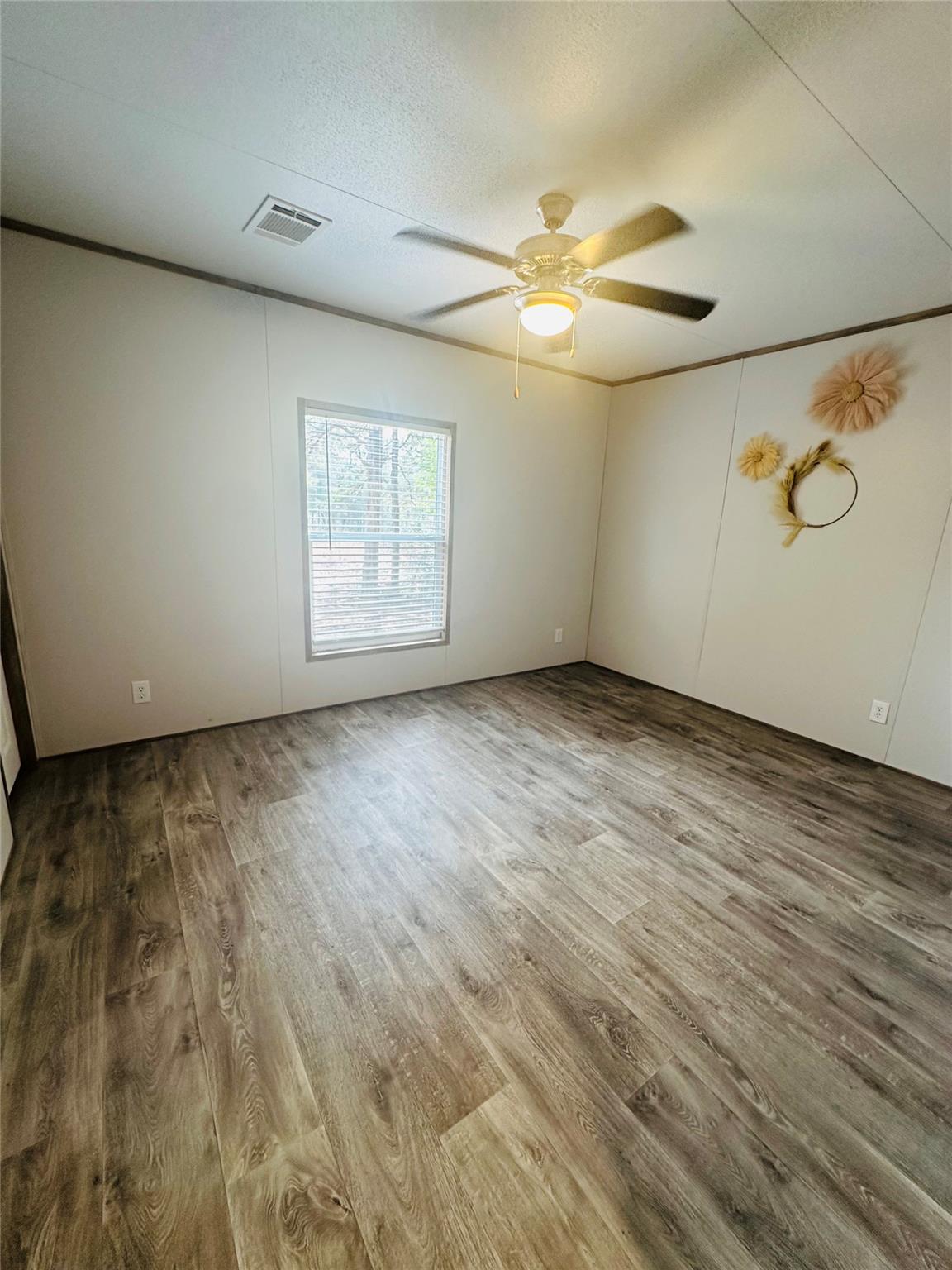 1053 Elm Crest Drive New Ulm TX 78950