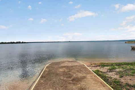 1192 County Road 225 Bluffton TX 78607