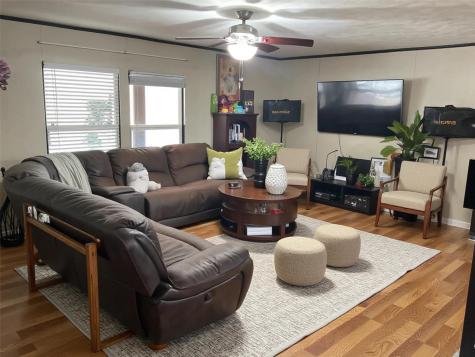 1225 W Highway 71 Highway W Smithville TX 78957