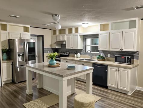 1225 W Highway 71 Highway W Smithville TX 78957