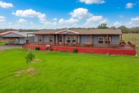 664 Garrett Road Yoakum TX 77995