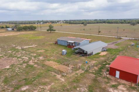 664 Garrett Road Yoakum TX 77995