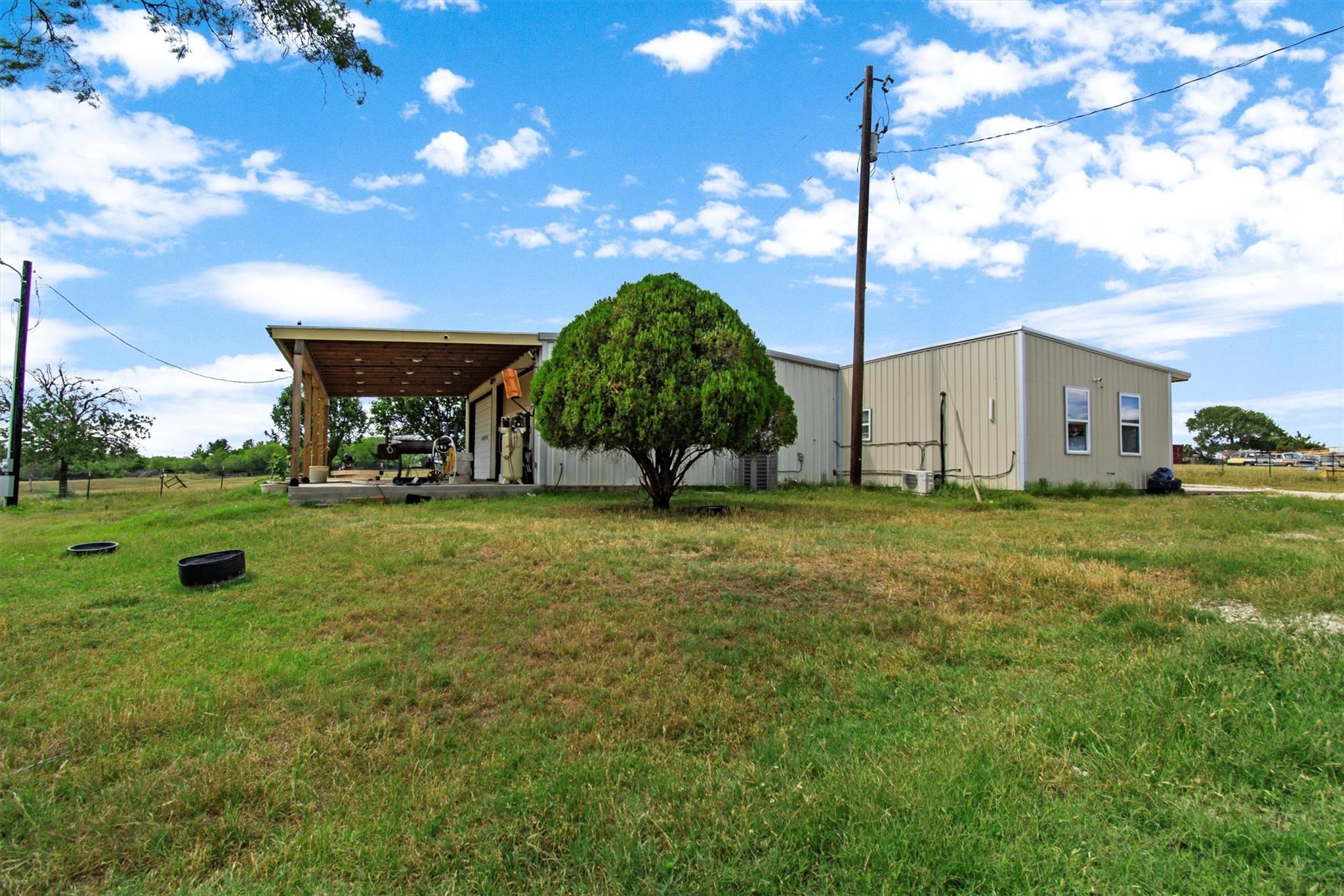 480 Grandpa Road Lockhart TX 78644