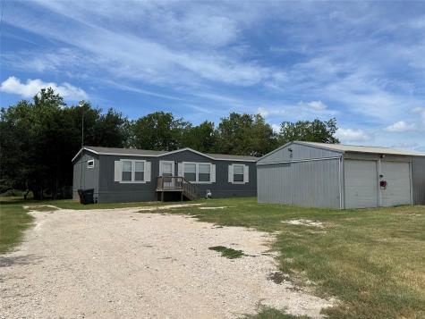 815 Track Road Dale TX 78616