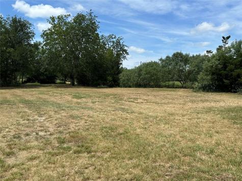 815 Track Road Dale TX 78616