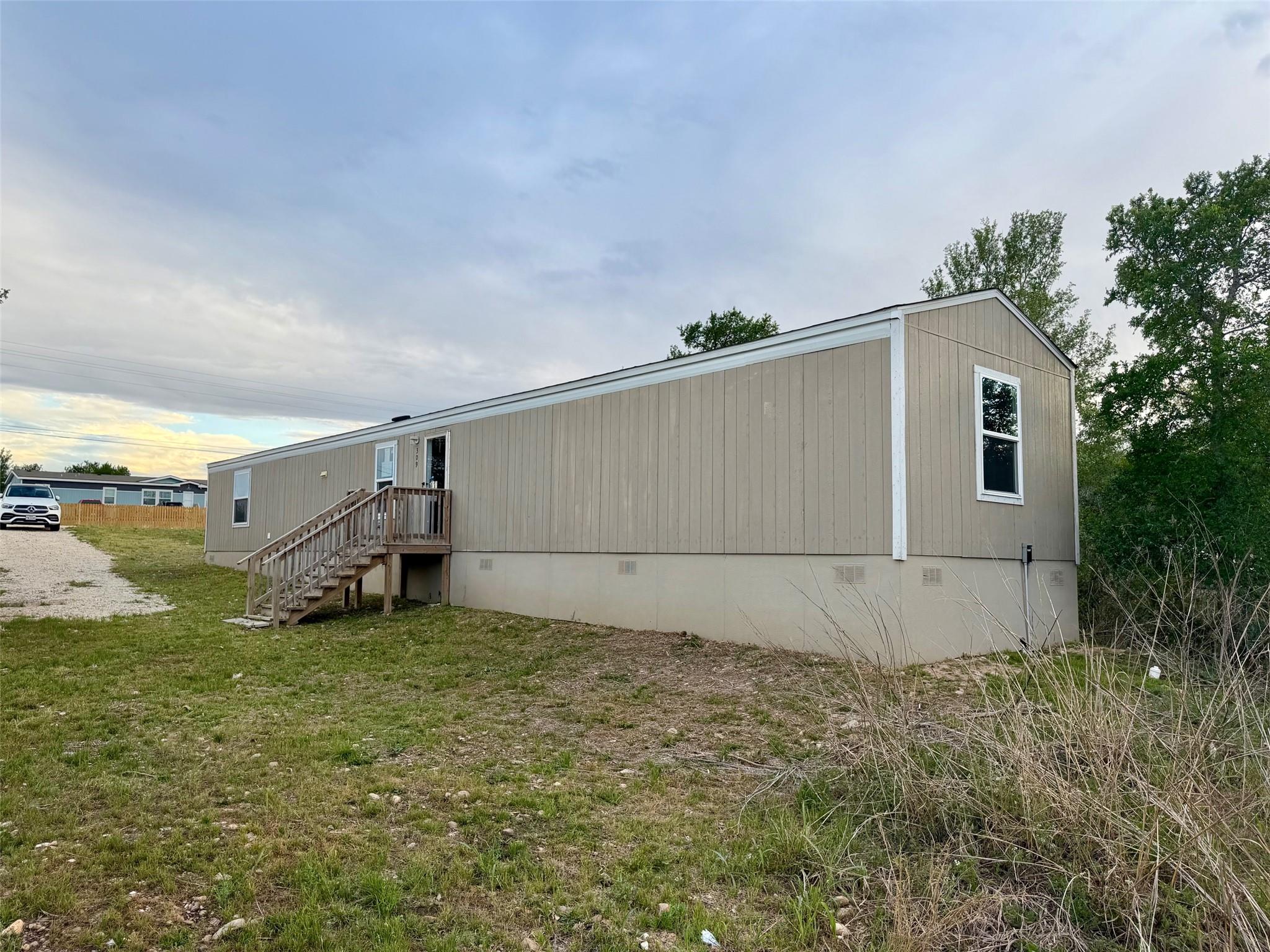 309 Oak Arbor Trail Del Valle TX 78617