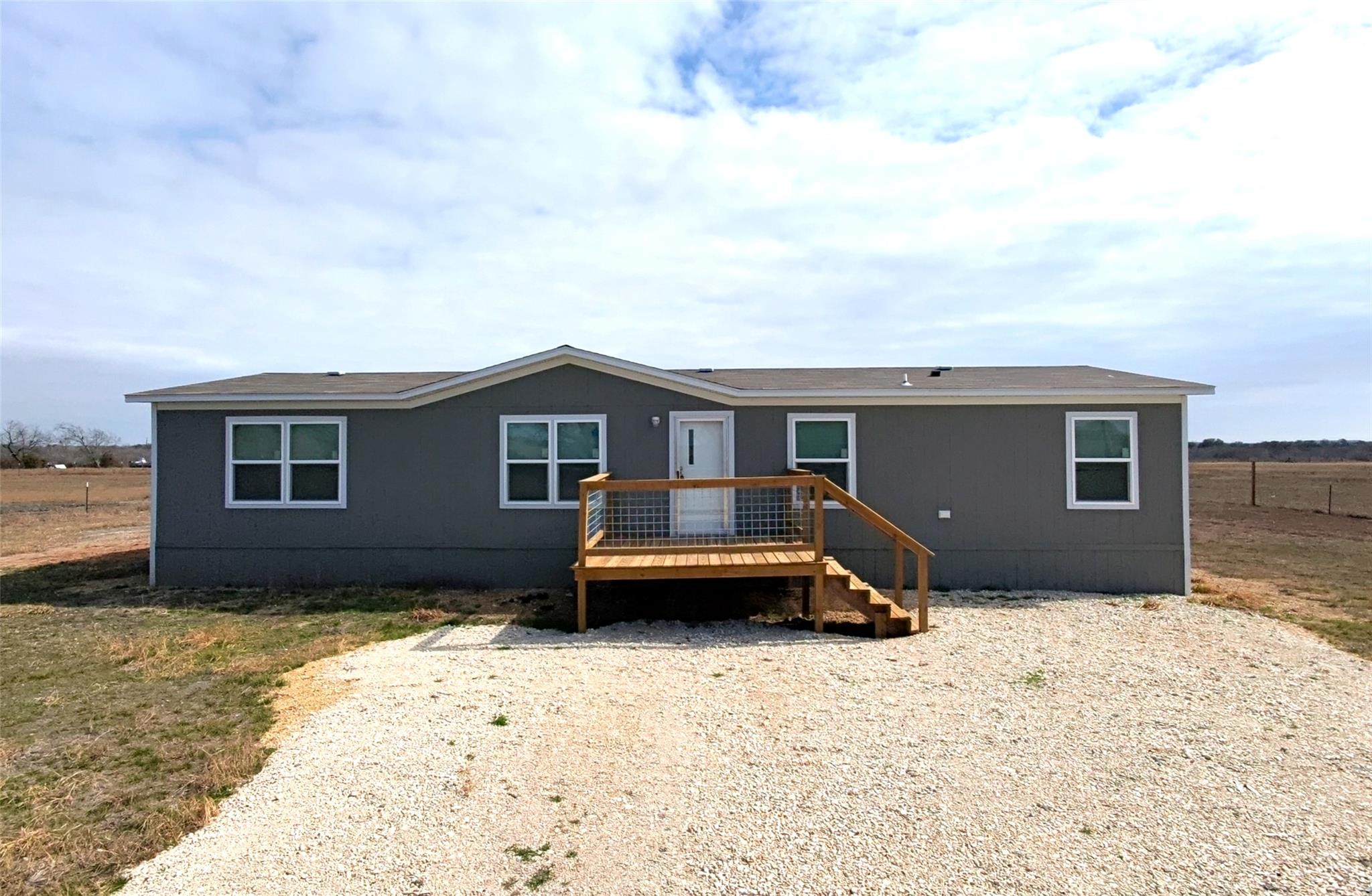 6945 Seawillow Road Lockhart TX 78644