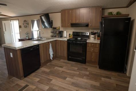 1096 County Road 447 Waelder TX 78959