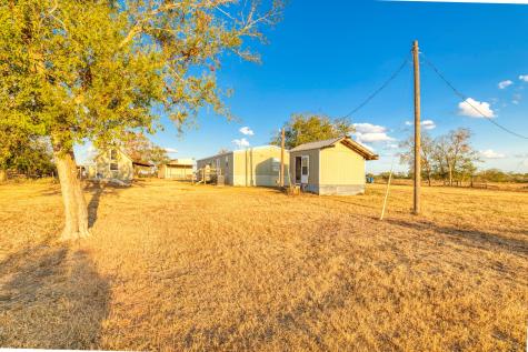 645 Old Luling Road Lockhart TX 78644