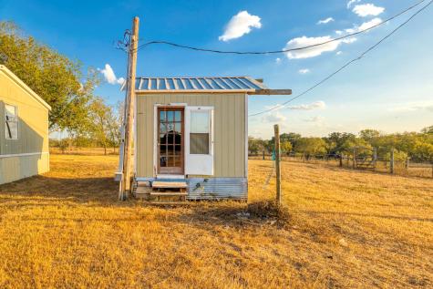 645 Old Luling Road Lockhart TX 78644