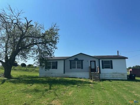 1212 Babylon Lane Schulenburg TX 78956