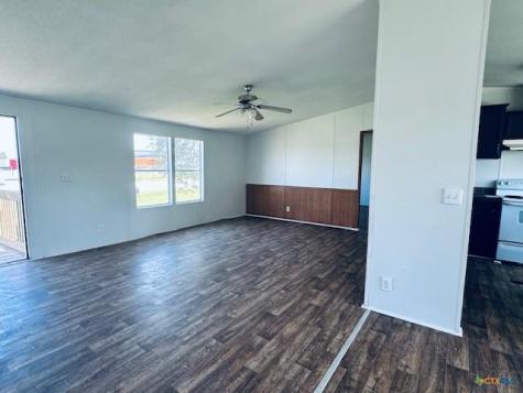 1212 Babylon Lane Schulenburg TX 78956