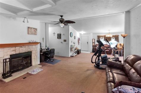 141 Morning Dove Lane Elgin TX 78621