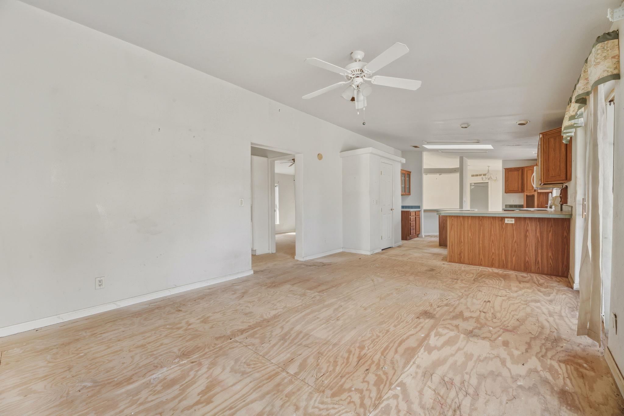 171 Mustang Drive Paige TX 78659